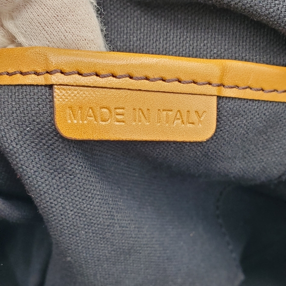 ๐ SOLD ๐ Burberry Bridle Calfskin House Check Small Orchard Bowling Bag - Picture 15 of 17